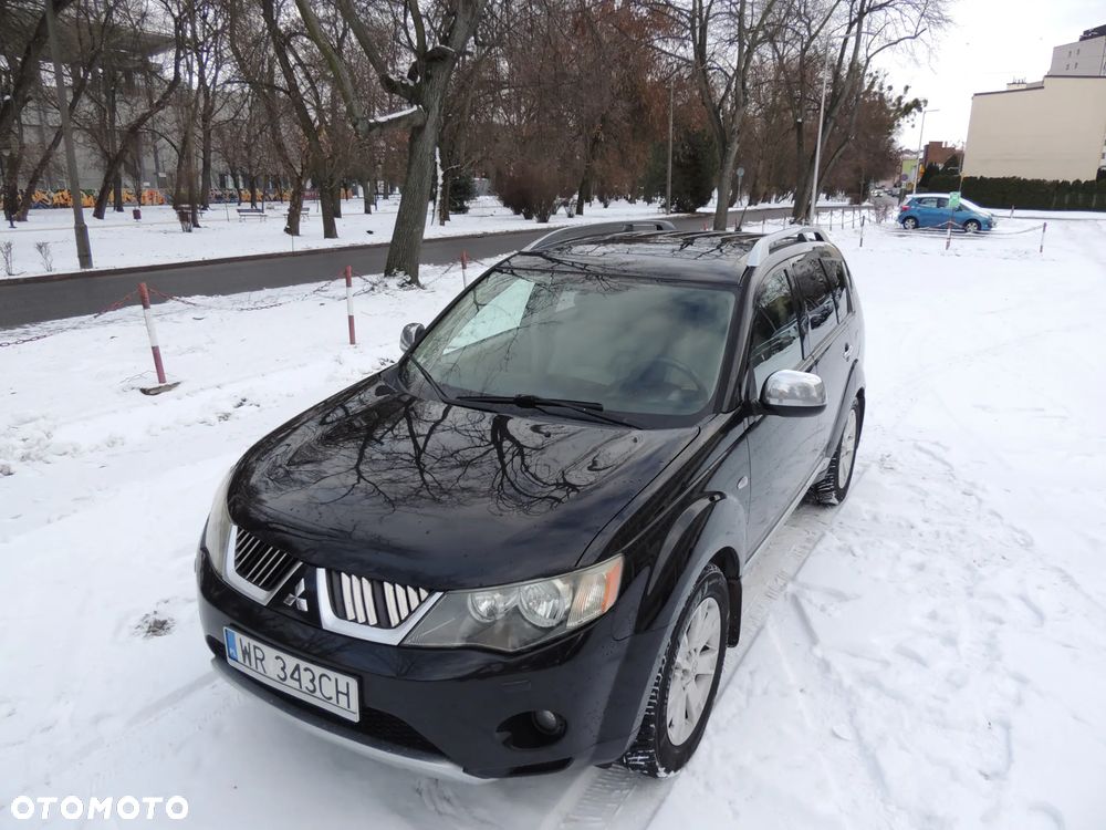 Mitsubishi Outlander 2.0 DID Instyle NAVI - 8