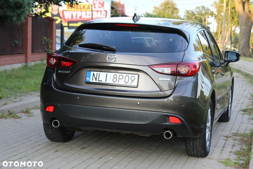 Mazda 3 - 10