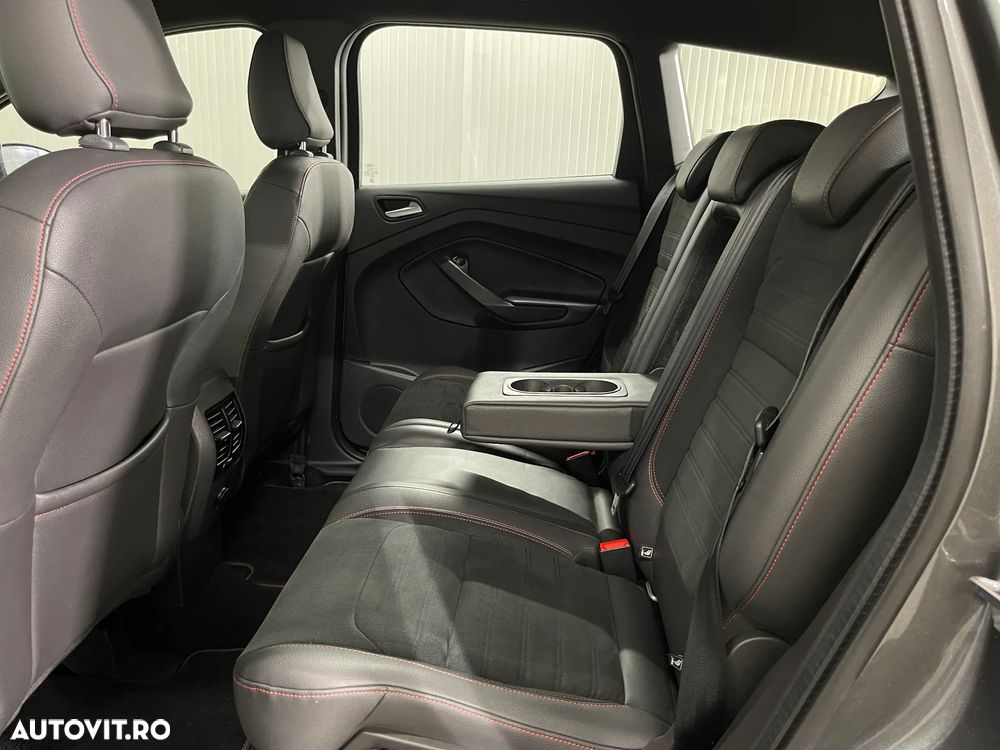 Ford Kuga 2.0 TDCi 4x4 Aut. ST-Line - 12