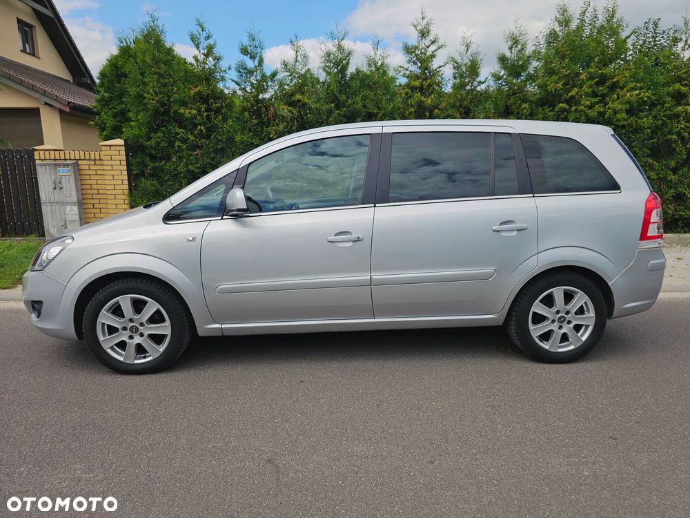 Opel Zafira 1.6 - 4