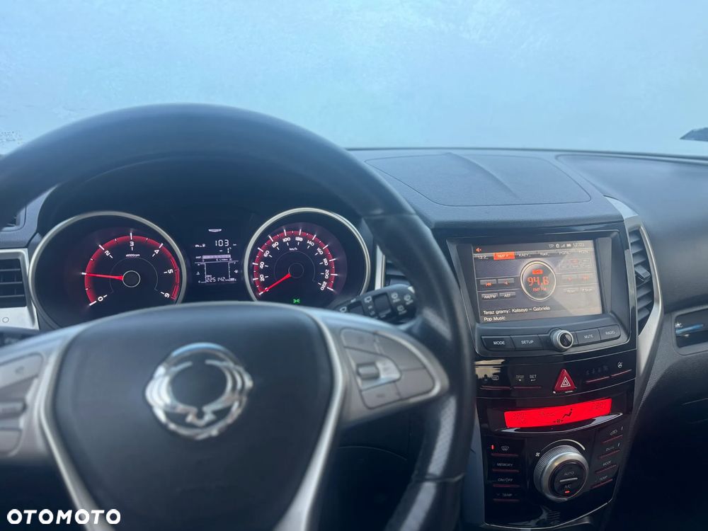SsangYong/KGM Tivoli 1.6 D Crystal - 10