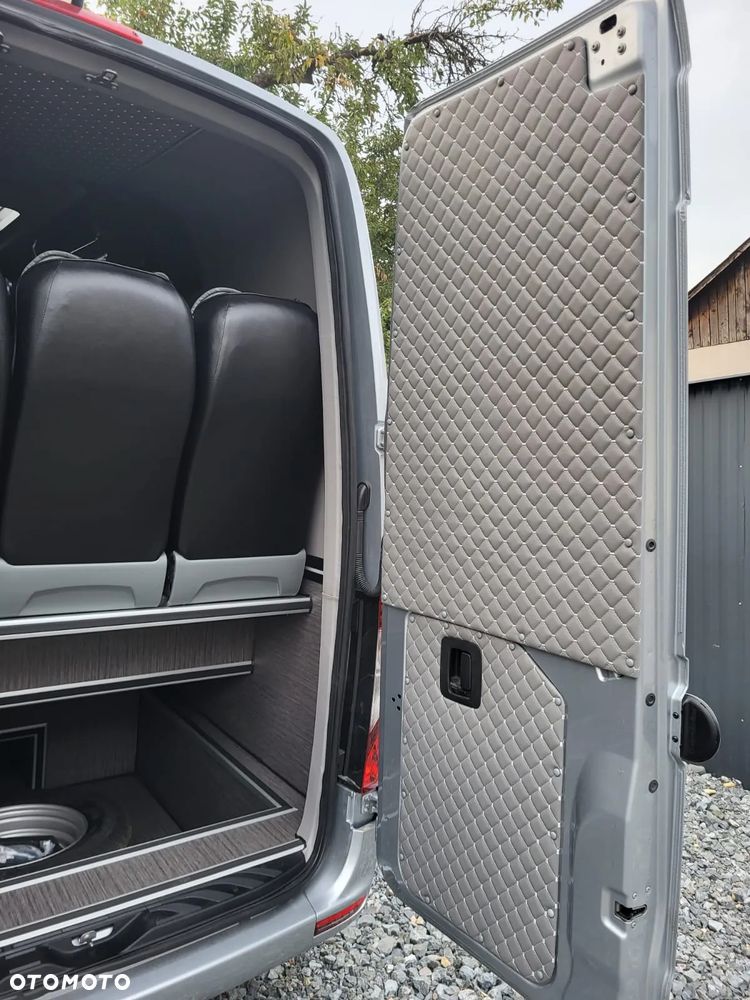 Mercedes-Benz Sprinter - 9