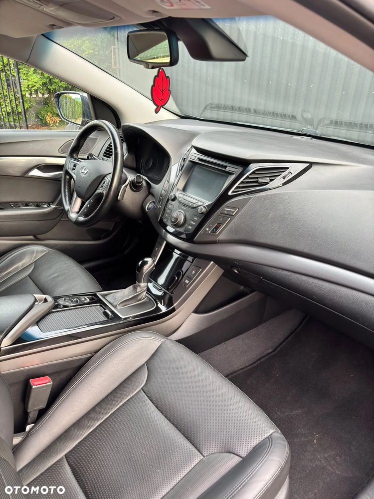 Hyundai i40 Kombi 1.7 CRDi DCT Premium - 21