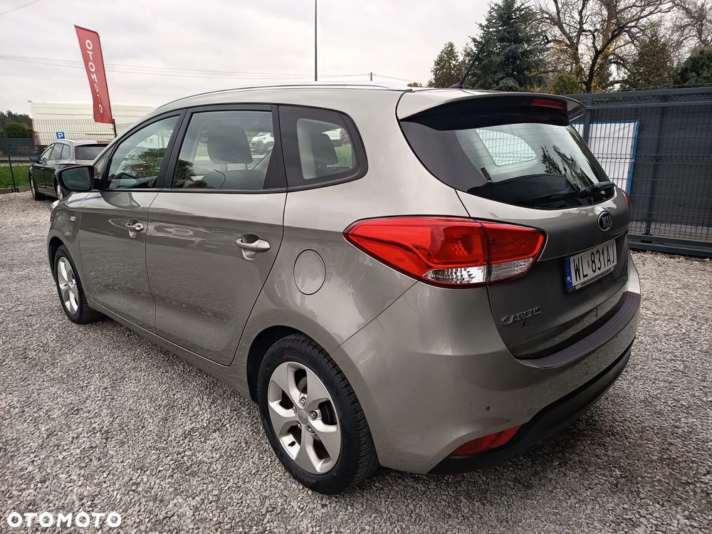 Kia Carens 1.6 GDI Fifa World Cup Edition - 6