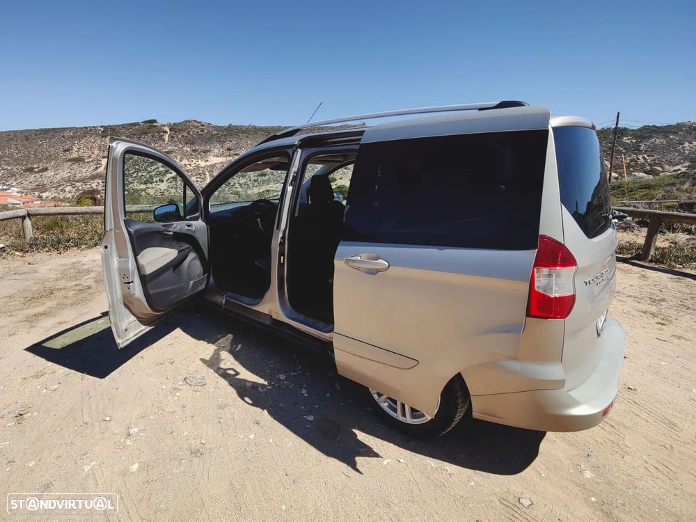 Ford Tourneo Courier 1.0 EcoBoost Titanium - 2