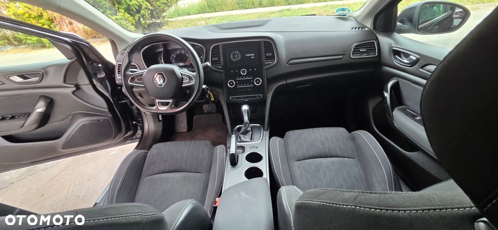 Renault Megane ENERGY TCe 140 EDC LIMITED - 34