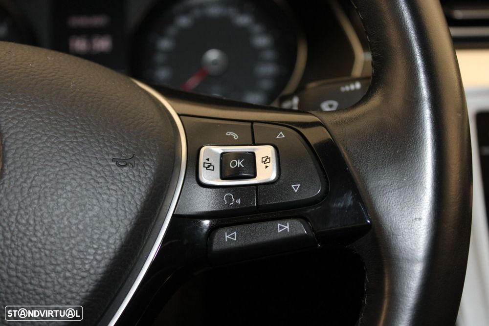 VW Passat Variant 1.6 TDI Confortline - 13