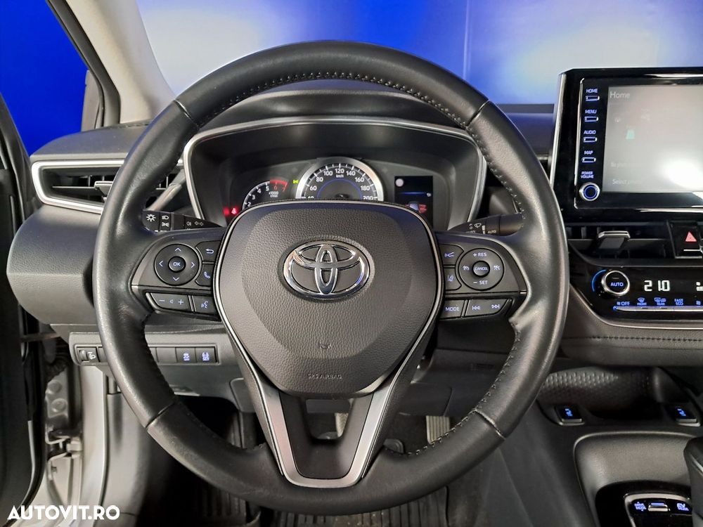Toyota Corolla - 12