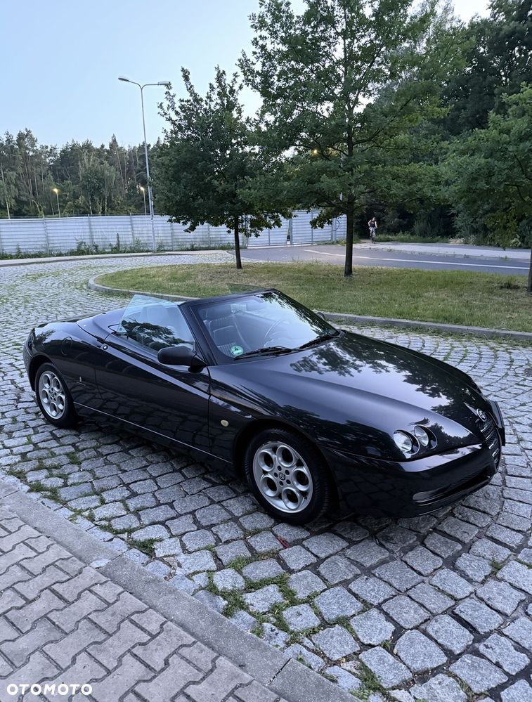 Alfa Romeo Spider 2.0 JTS - 12