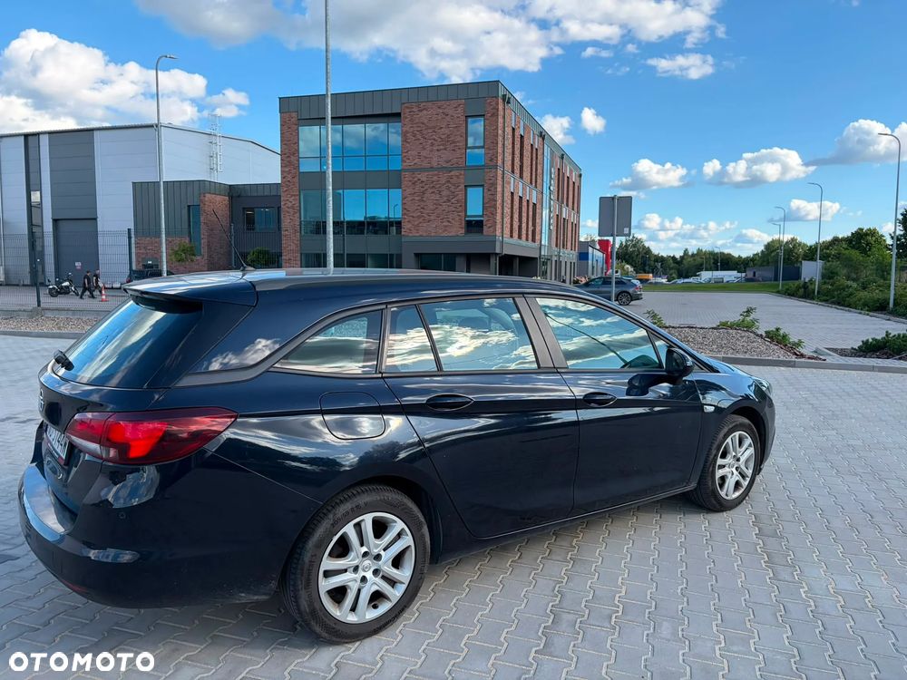 Opel Astra - 4
