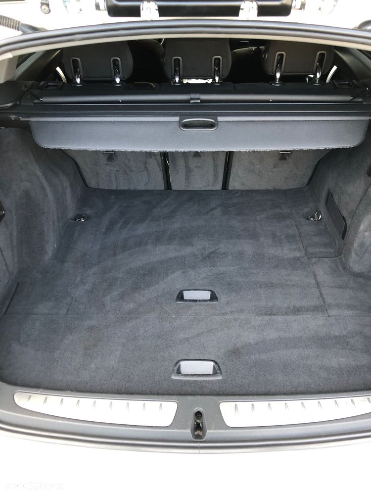 BMW Seria 3 318i - 14