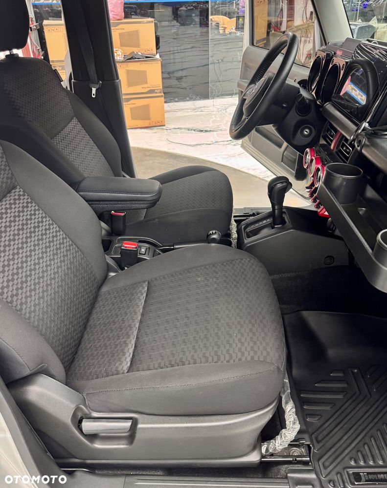 Suzuki Jimny - 34