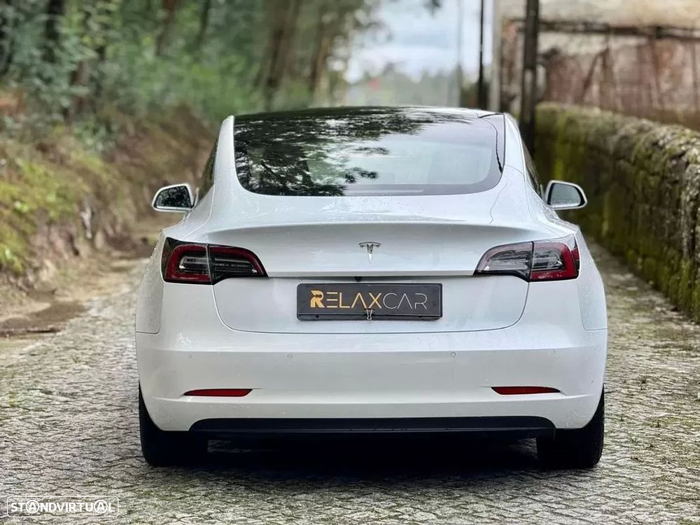 Tesla Model 3 Standard Range Plus RWD - 4