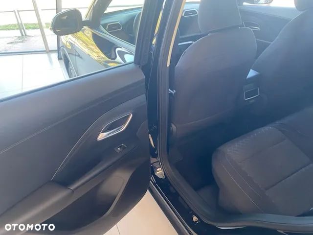 MG ZS Hybrid+ - 5