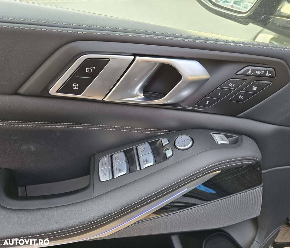 BMW X7 M60i xDrive AT MHEV - 10