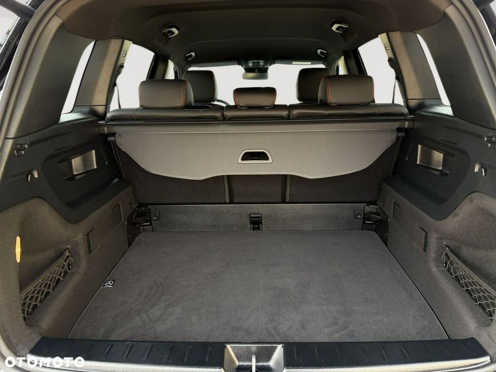 Mercedes-Benz GLB - 28