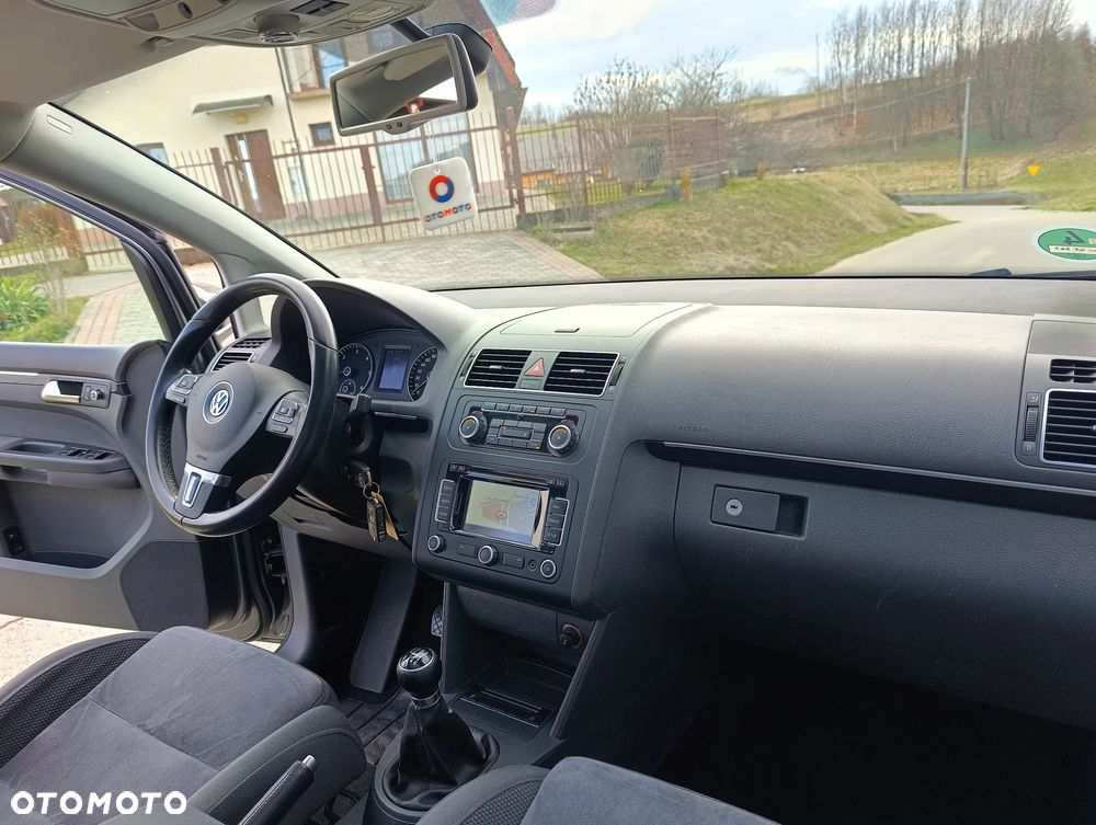 Volkswagen Touran 2.0 TDI DPF BlueMotion Technology Highline - 38