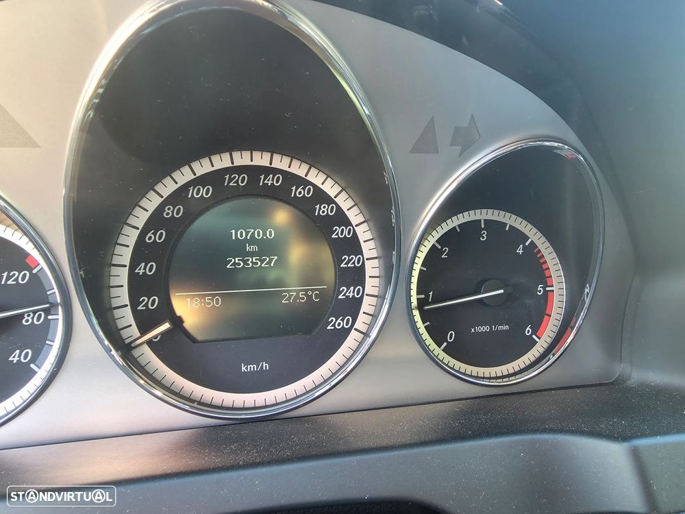 Mercedes-Benz C 250 Station CDI DPF BlueEFFICIENCY Avantgarde - 16