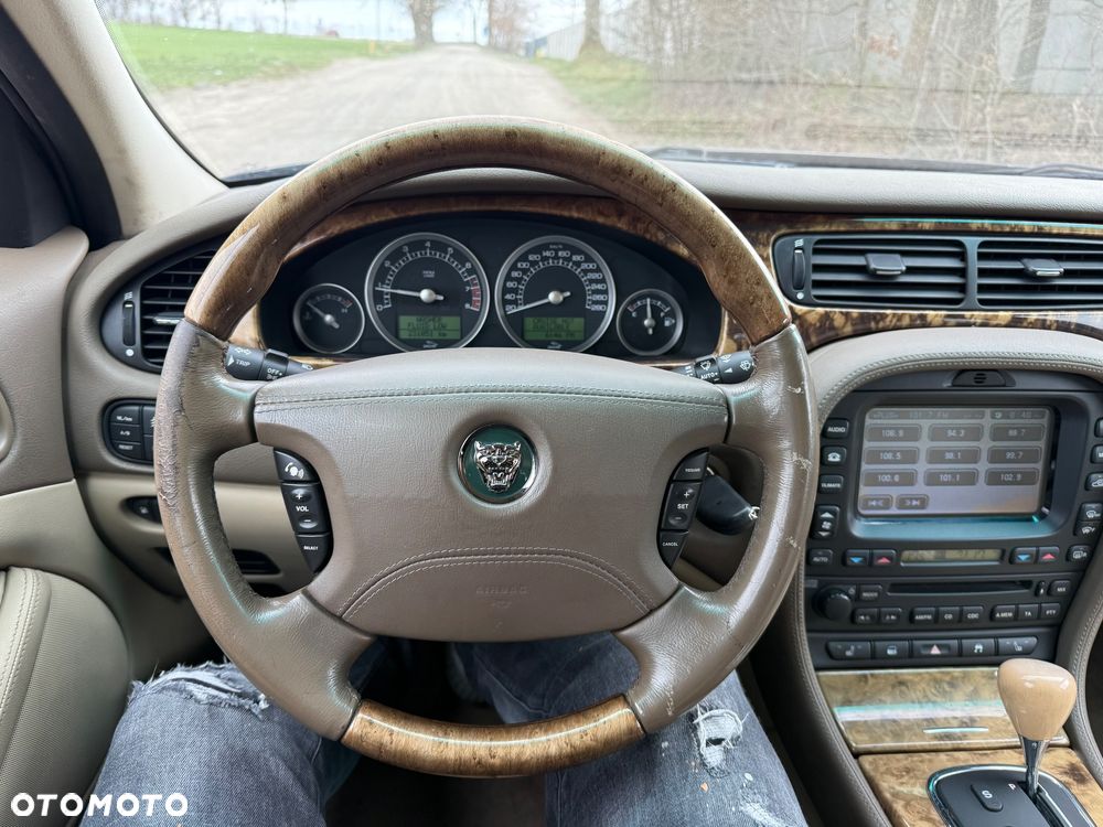 Jaguar S-Type 3.0 V6 Executive - 12