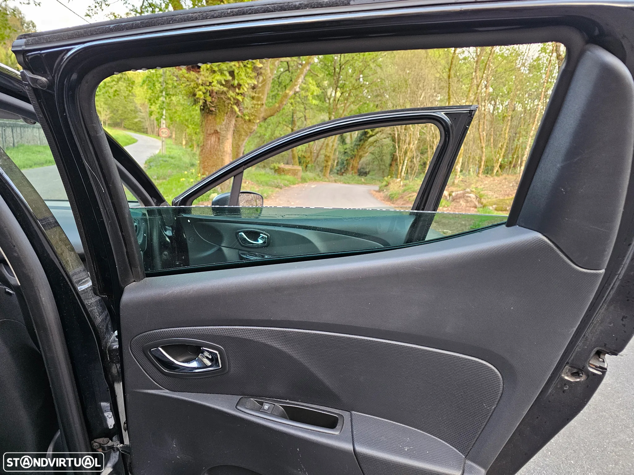 Renault Clio 1.5 dCi Limited EDition - 20