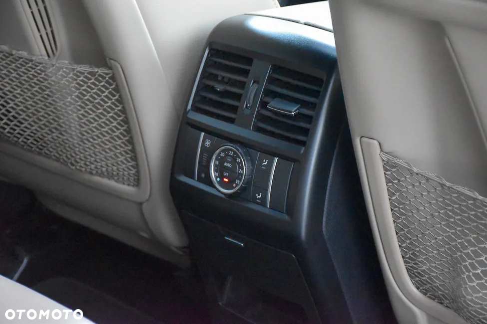 Mercedes-Benz GL 350 BlueTec 4-Matic - 33