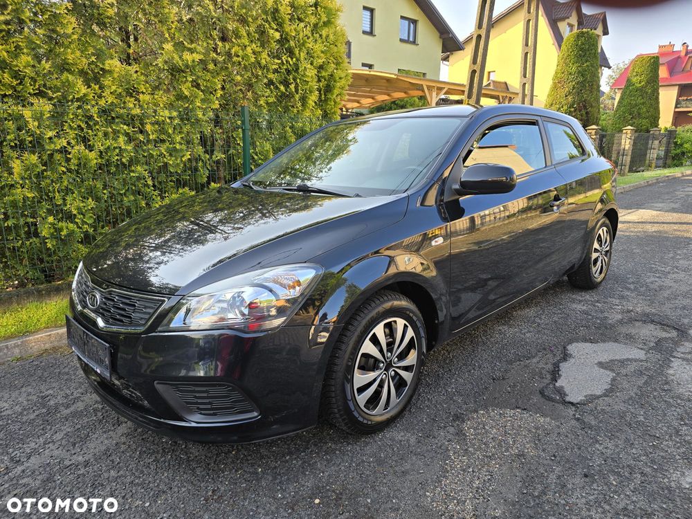 Kia ProCeed - 16