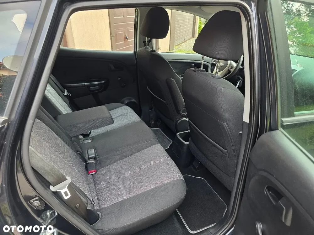 Kia Venga 1.4 CVVT Dream-Team Edition - 9