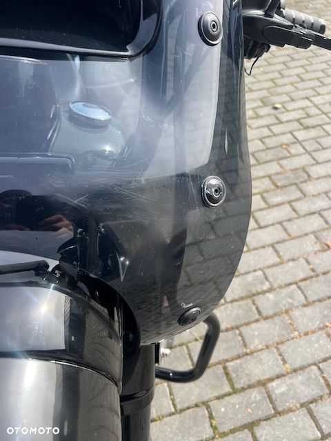 Harley-Davidson Touring Road King - 11