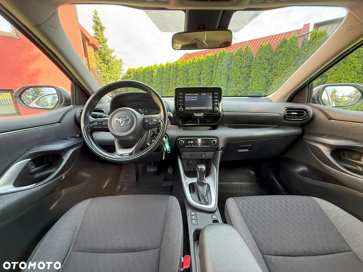 Toyota Yaris 1.5 Comfort CVT - 18