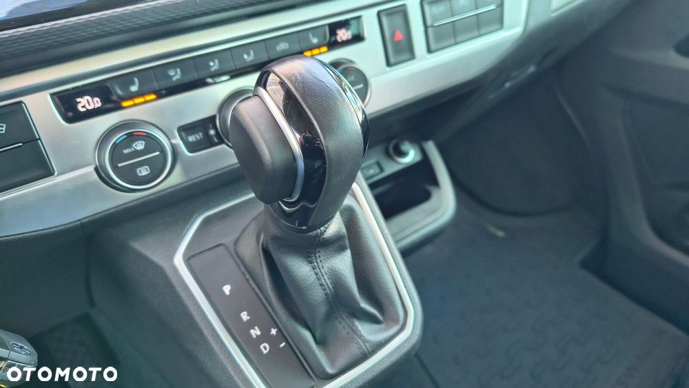 Volkswagen Multivan - 29