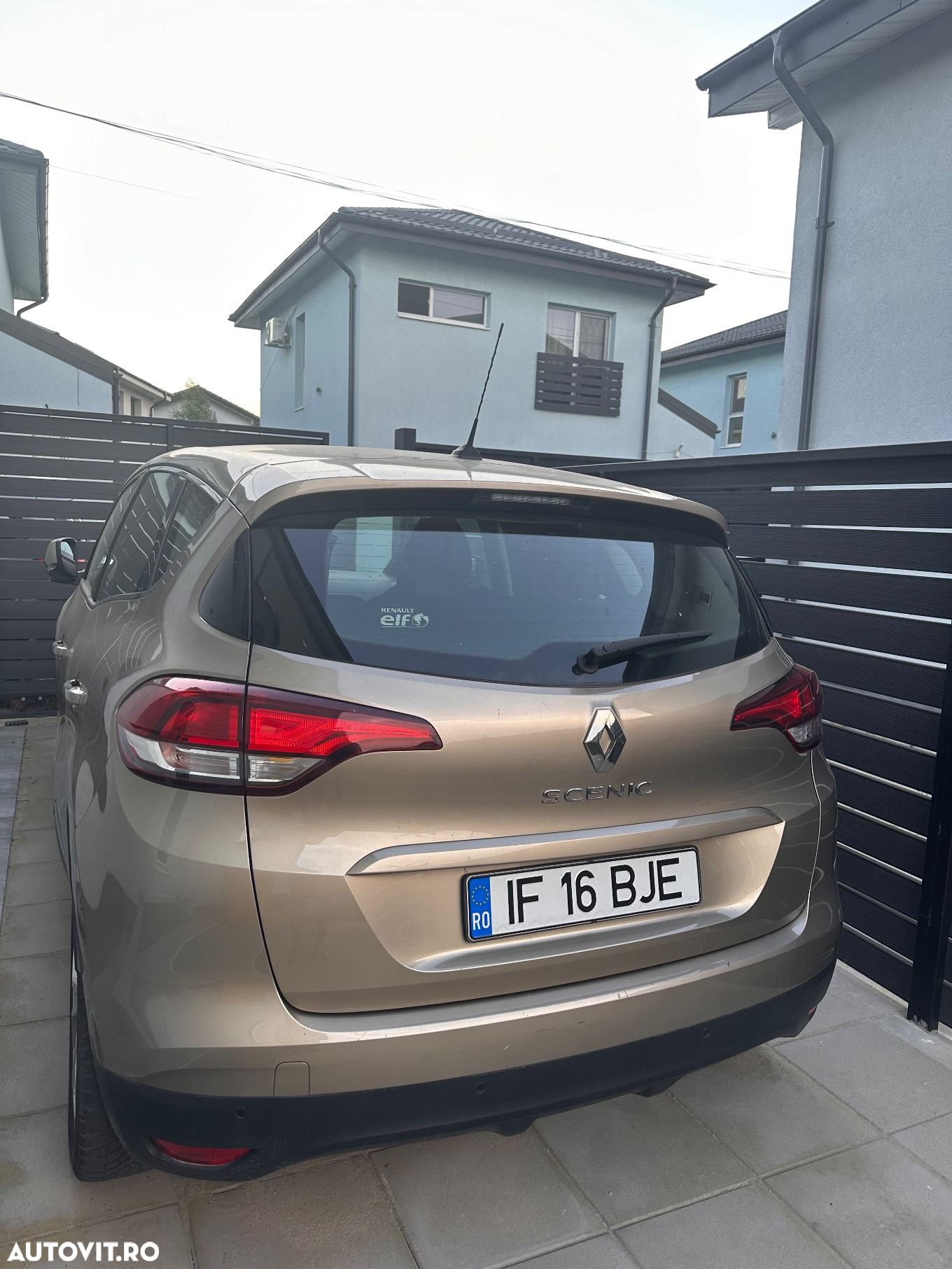 Renault Scenic BLUE dCi 120 LIMITED - 8