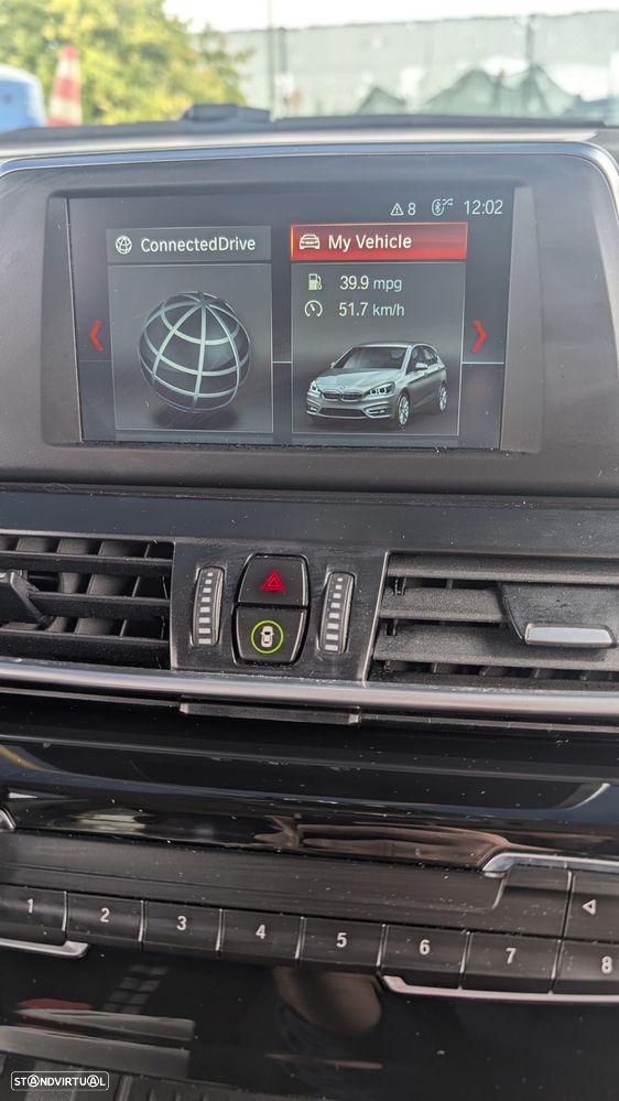 BMW 225xe Active Tourer - 17