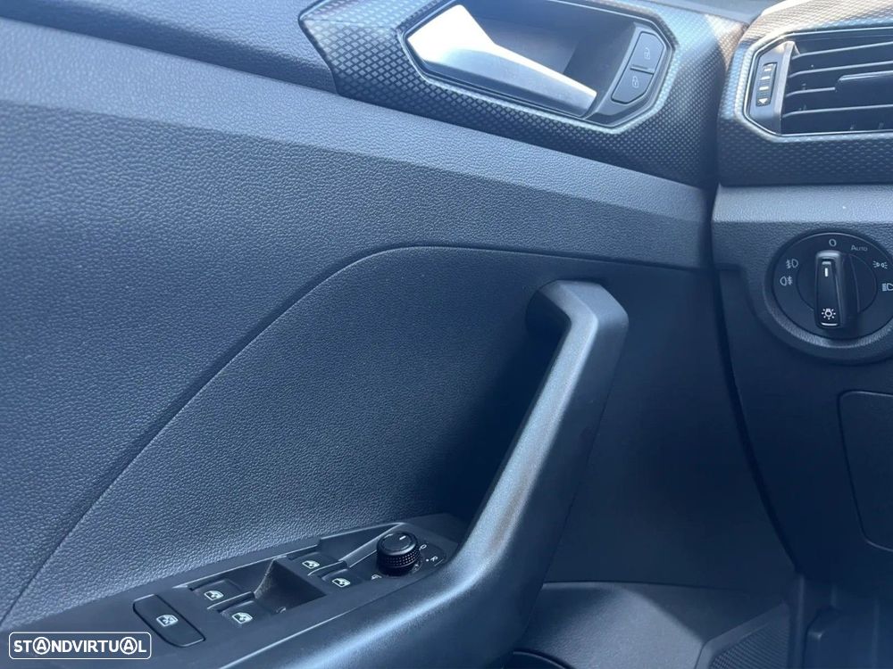 VW T-Cross 1.0 TSI Life - 12