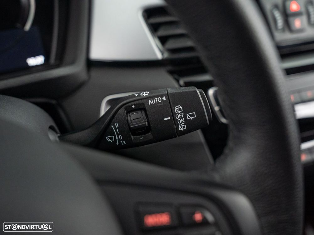BMW X1 16 d sDrive Advantage Auto - 23