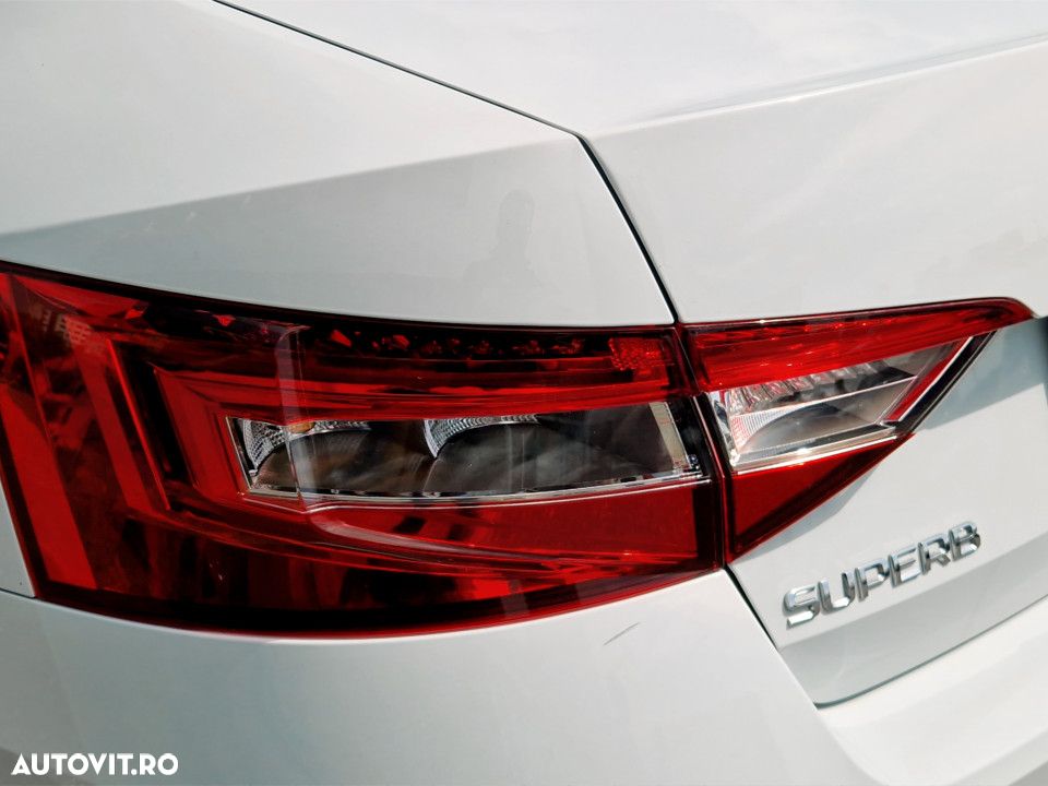 Skoda Superb 2.0 TDI DSG Ambition - 10