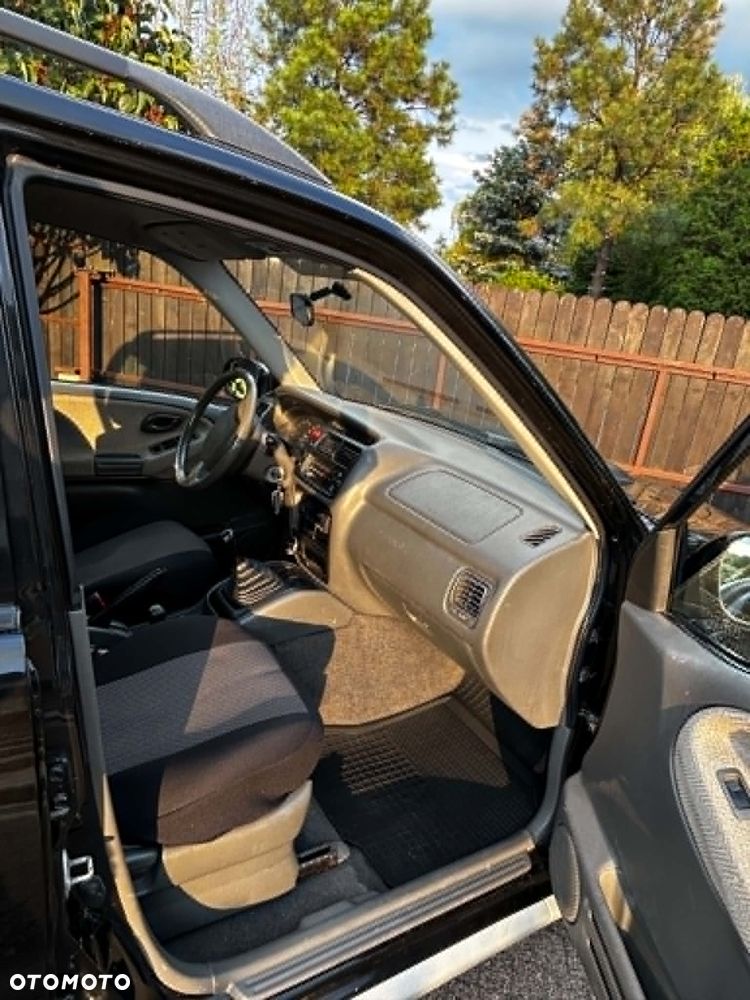 Suzuki Grand Vitara - 14