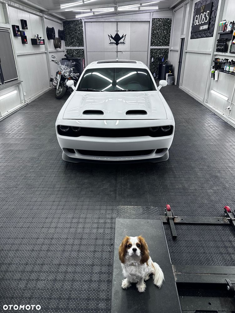 Dodge Challenger 6.2 Hellcat - 15