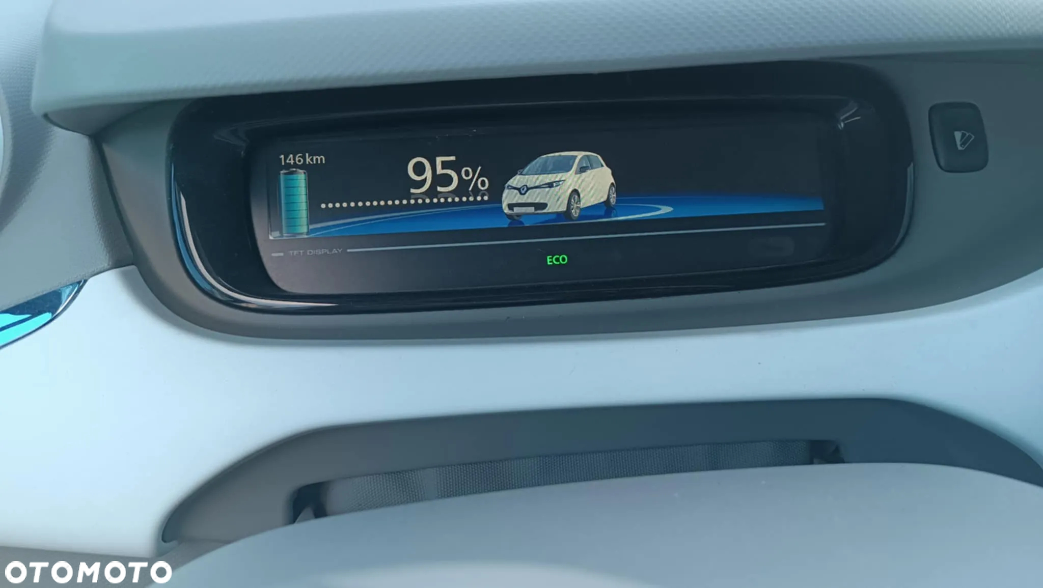 Renault Zoe - 10