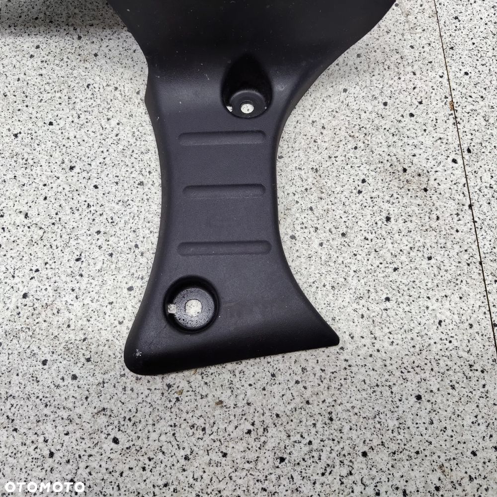 Osłona łańcucha Suzuki Gladisu 650 - 5