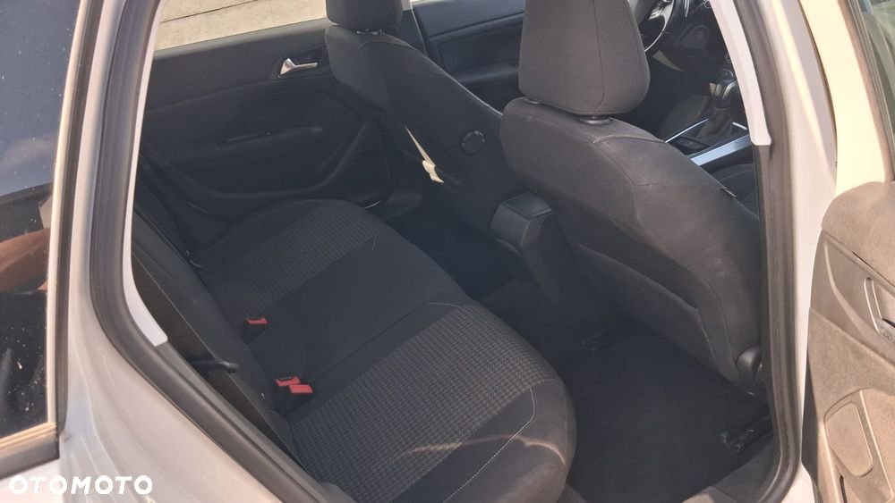 Peugeot 308 BlueHDi 130 EAT6 Stop & Start Active - 18