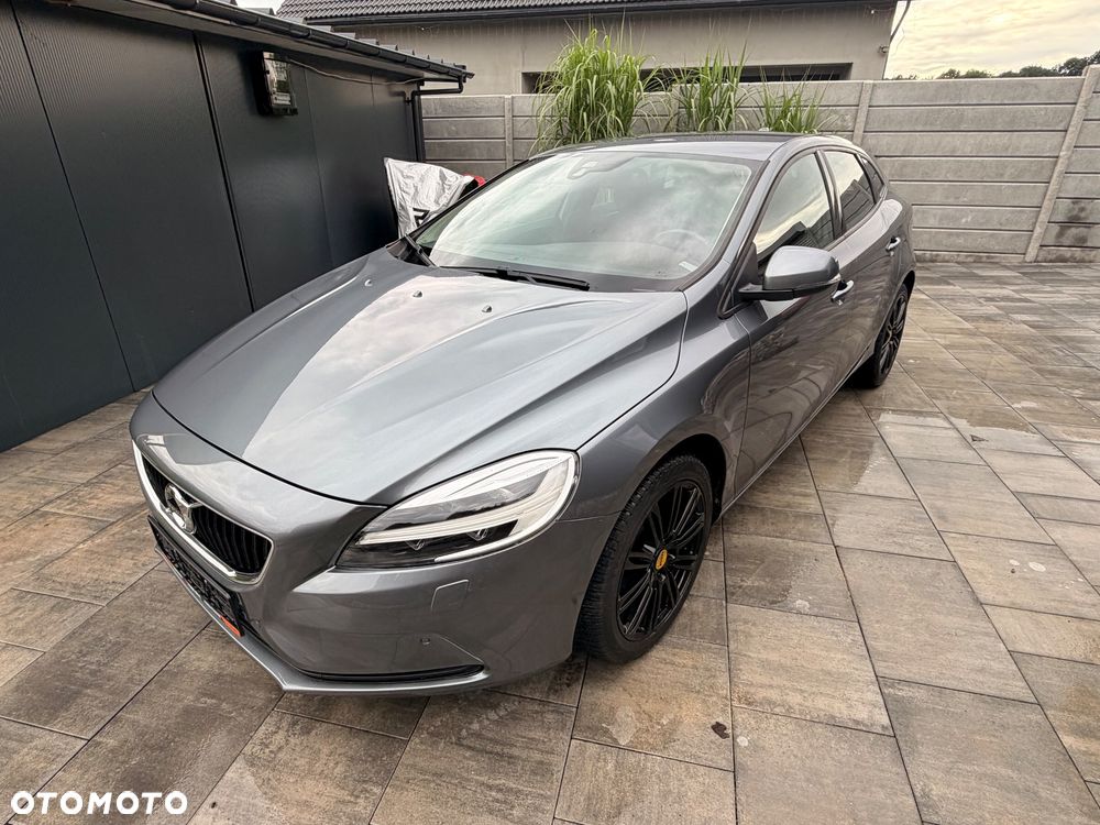 Volvo V40 - 13