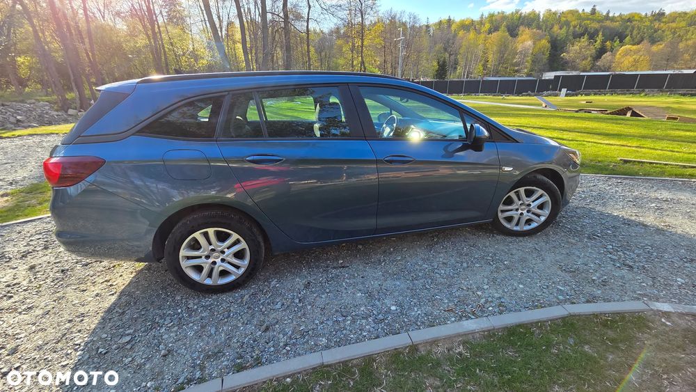 Opel Astra 1.6 CDTI Dynamic S&S - 8