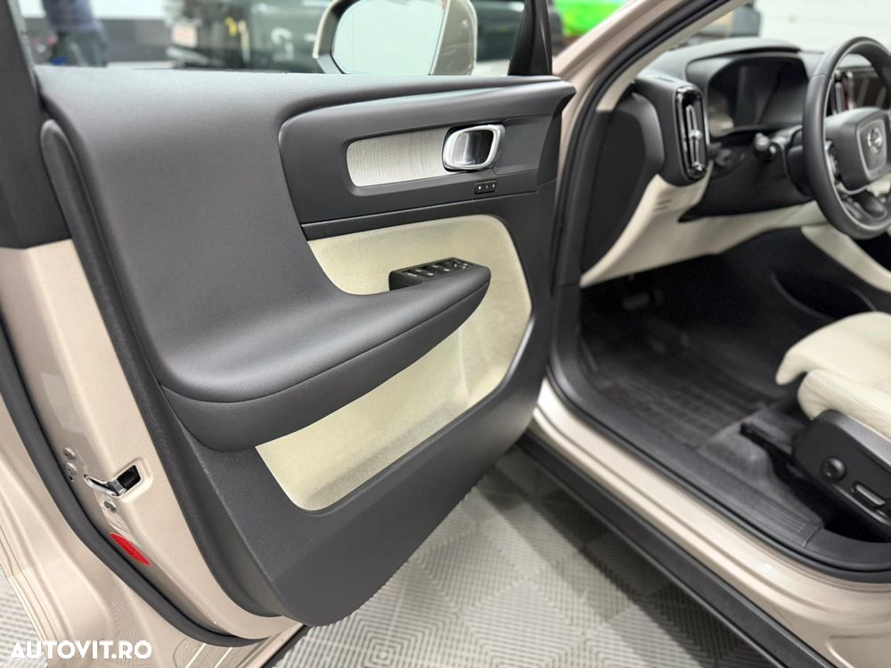 Volvo XC 40 B3 AT FWD MHEV Core - 11