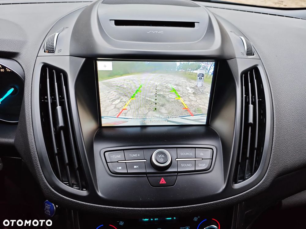 Ford Kuga - 37