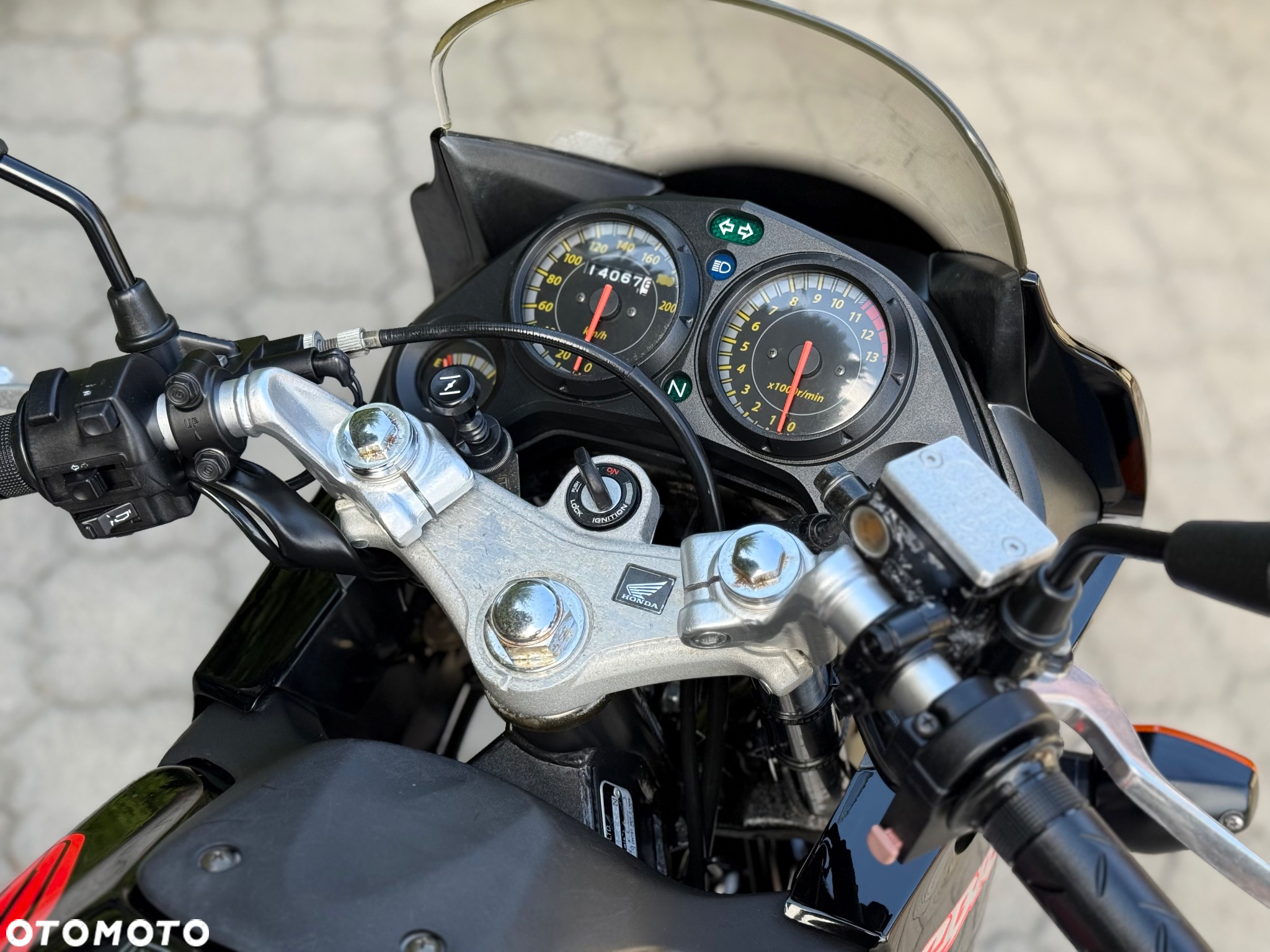 Honda CBR - 24