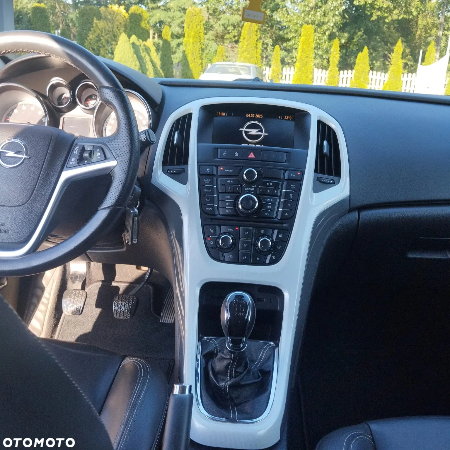 Opel Astra GTC 1.4 Turbo - 18