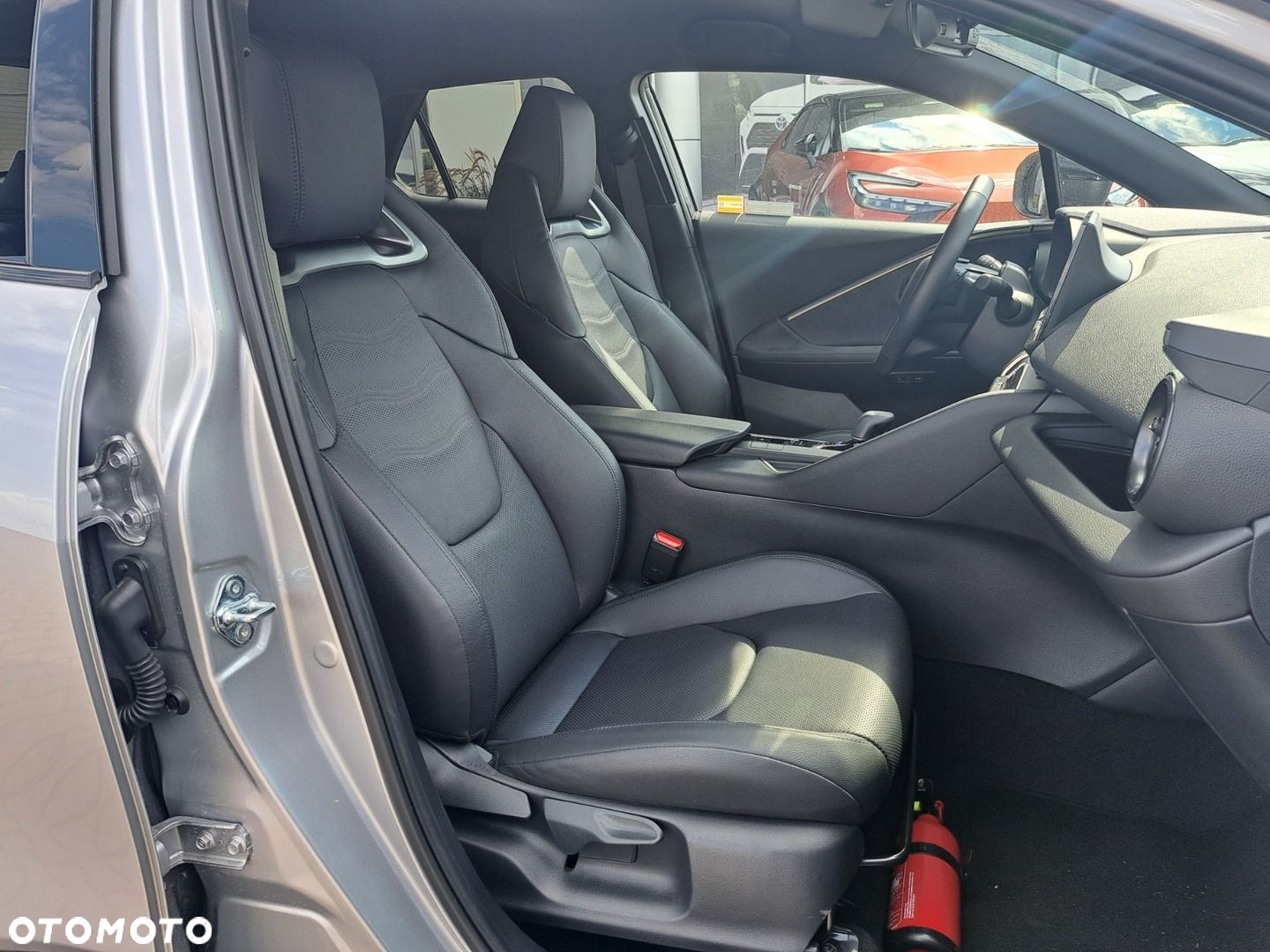 Toyota C-HR 1.8 Hybrid Executive - 16