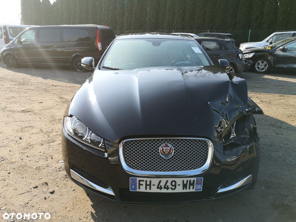Jaguar XF 2.2 D Premium Luxury - 16