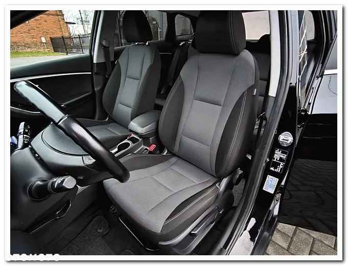 Hyundai i30 1.6 Automatik Style - 28