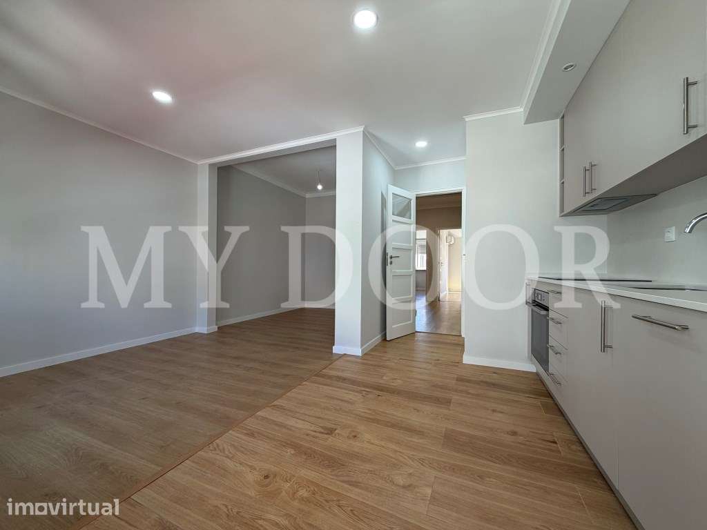 Apartamento T2 - Moscavide - 3º Andar - Completamente Remodelado - Grande imagem: 3/19